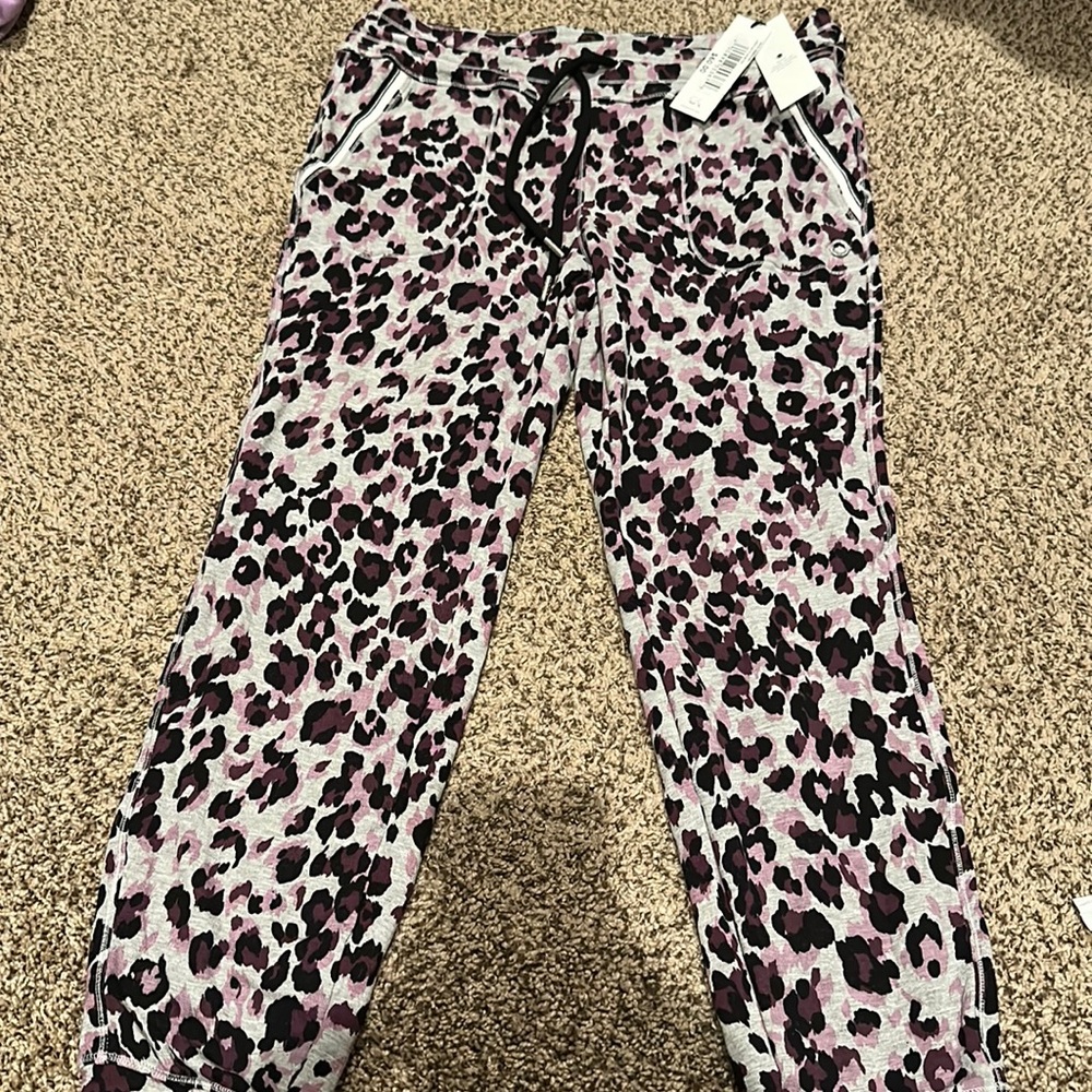 New with tags Calvin Klein performance cheetah jogger sweatpants size MEDIUM